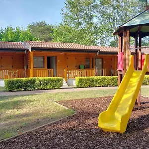 3* Kompleks wypoczynkowy Villaggio Samoa
